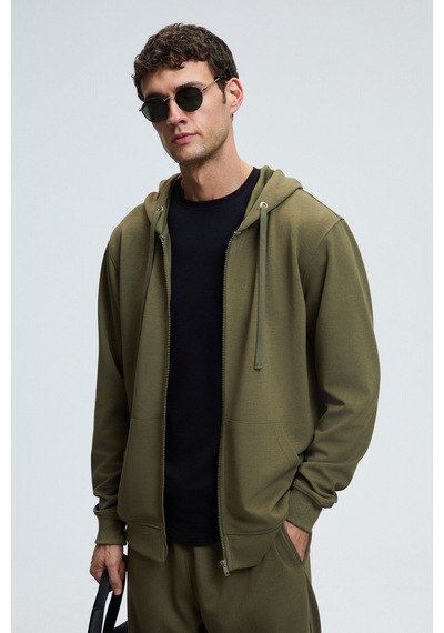 Grimelange GAGE Erkek Kapüşonlu Metal Kuş Gözü Detaylı Fermuarlı Kordonlu Cepli Haki Sweatshirt