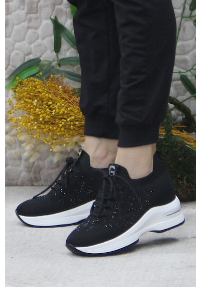 Fort Guja 24k304 Siyah Taş Detaylı Kalın Taban Sneaker Kadın Ayakkabı 001