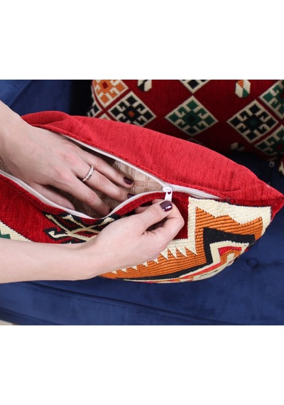 Lorence Home / Esmeli Kilim Kırlent -Urartu