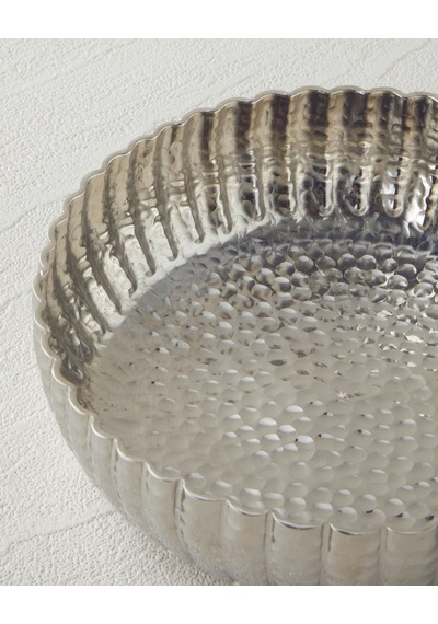 English Home Regina Metal Dekoratif Tabak 15 X 15 X 4.5 Cm Silver