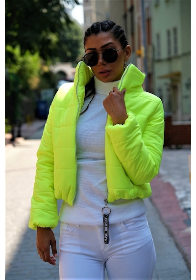 Keyifli Moda Kadın Neon Yeşil Dik Yaka Su Geçirmez Kısa Şişme Mont