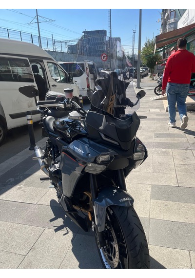 2025-26 Yamaha Tracer 9 / Gt Ön Cam Açık Füme 54cm 4mm Zeus Acik Füme