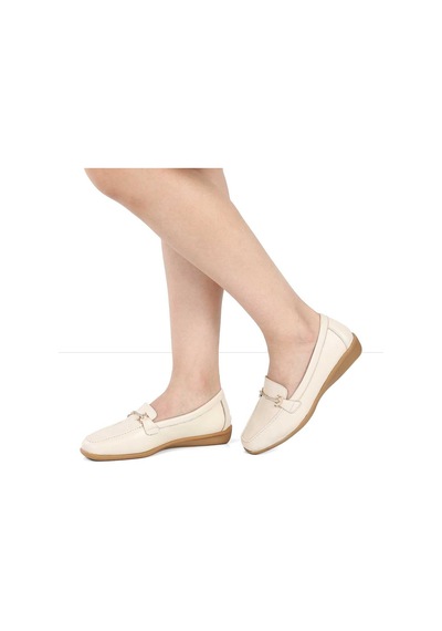 Kadın Bej Tokalı Deri Loafer