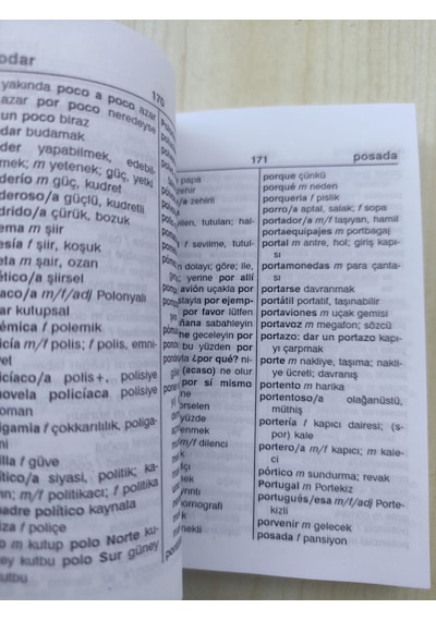 Fono İspanyolca Cep Sözlüğü