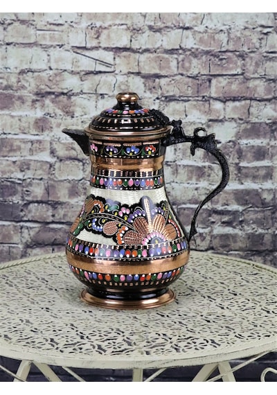 Gül Çiçek Kapaklı Klasik İşlemeli Bakır Sürahi