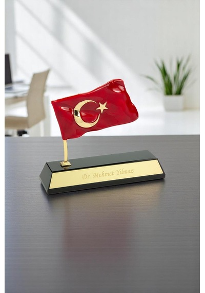 Kutulu Türk Bayraklı Metal Kişiye Özel Masaüstü İsimlik Siyah