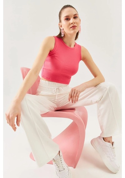 Butikgiz Kadın Sıfır Kol Bisiklet Yaka Vücuda Oturan %100 Pamuklu Kaşkorse Esnek Crop Bluz Pembe