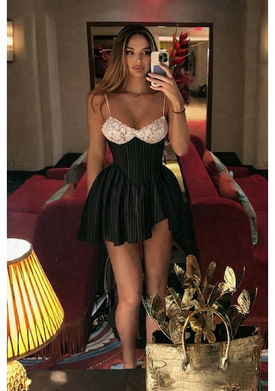 Cemo Kadın Askılı Çizgili Mini Elbise Siyah