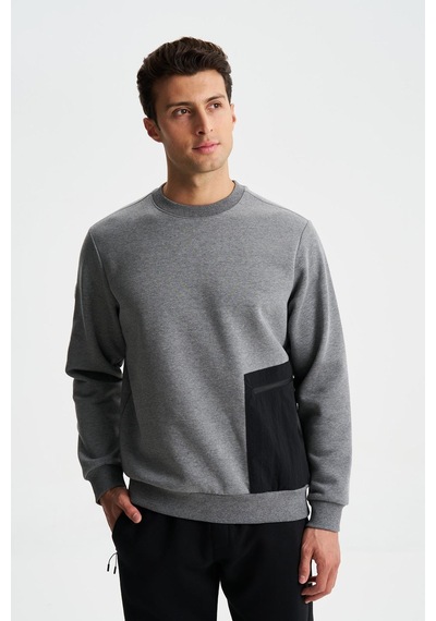 AR-MA Arma Erkek Regular Fit 3 İplik Şardonlu Yandan Tek Fermuar Cepli Bisiklet Yaka Sweatshirt 001 AR-MA Arma Erkek Regular Fit 3 İplik Şardonlu Yandan Tek Fermuar Cepli Bisiklet Yaka Sweatshirt 001