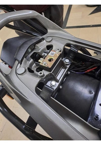 Tvs Raider 125 Uyumlu Topcase Çanta Demiri