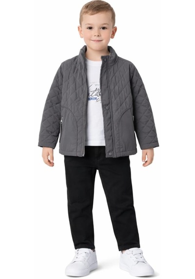 Irem Erkek Çocuk Vintage Yazılı Kapitone Ceketli Pantolonlu Uzun Kol Badili Füme Renk Şık Üçlü Takım Füme Irem Erkek Çocuk Vintage Yazılı Kapitone Ceketli Pantolonlu Uzun Kol Badili Füme Renk Şık Üçlü Takım Füme
