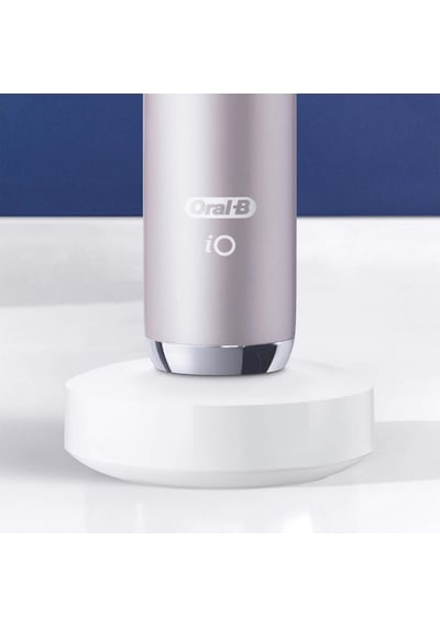 Oral-B iO9 Şarjlı Diş Fırçası Pembe