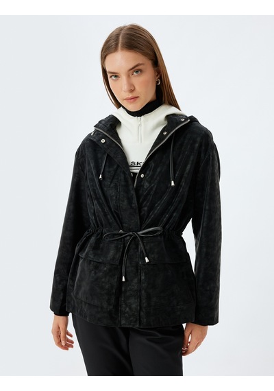 Koton Suni Deri Oversize Yağmurluk Kapüşonlu Beli Bağlamalı Fermuarlı Cepli Siyah 5sak00004ew Siyah Koton Suni Deri Oversize Yağmurluk Kapüşonlu Beli Bağlamalı Fermuarlı Cepli Siyah 5sak00004ew Siyah