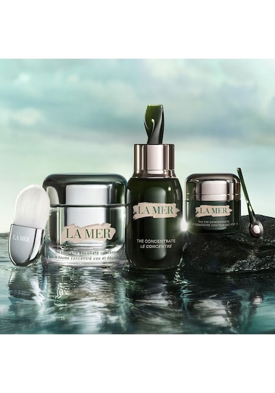 Koyu Lekelerin Azalmasına Yardımcı Olan Onarıcı Yenileyici Serum 30 Ml