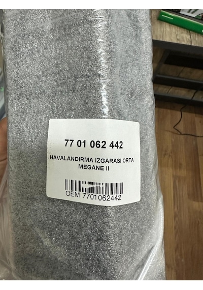 Renault Megane 2 Havalandırma Orta Izgarası 7701062442