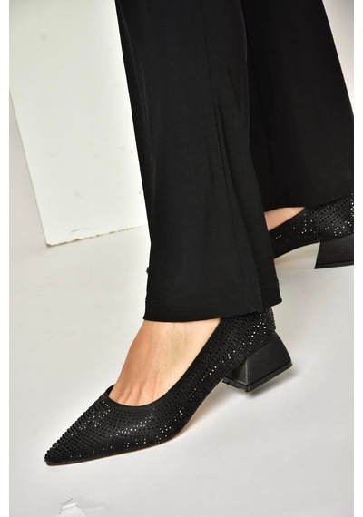 Fox Shoes Y820071804 Siyah Kumaş Taş Detaylı Kalın Topuklu Abiye Ayakkabı Siyah Fox Shoes Y820071804 Siyah Kumaş Taş Detaylı Kalın Topuklu Abiye Ayakkabı Siyah