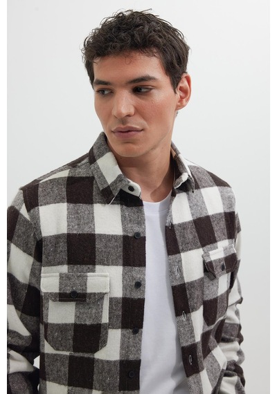 Tudors Erkek Slim Fit Dar Kesim Uzun Kollu Kapaklı Çift Cepli Kareli Kışlık Oduncu Gömlek-41623 Çok Renkli Tudors Erkek Slim Fit Dar Kesim Uzun Kollu Kapaklı Çift Cepli Kareli Kışlık Oduncu Gömlek-41623 Çok Renkli