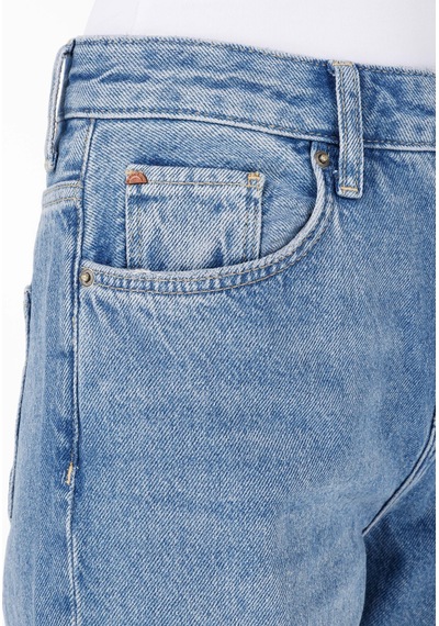 Colin's Colins Mom Fit Daralan Paça Kadın İndigo Jean Pantolon Cl1069441 Q1.v1 Dn43389 Denim Colin's Colins Mom Fit Daralan Paça Kadın İndigo Jean Pantolon Cl1069441 Q1.v1 Dn43389 Denim