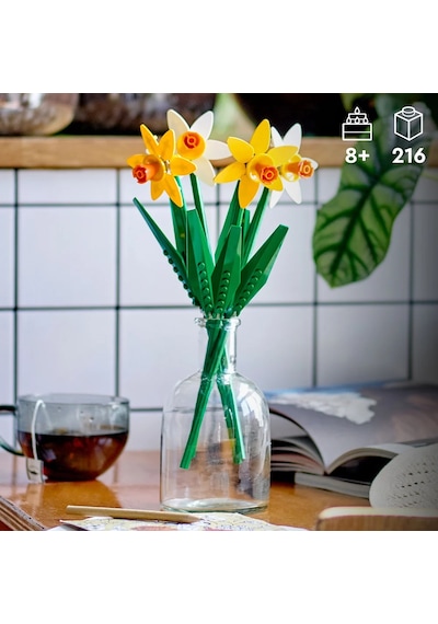 LEGO® Botanicals Nergis 40747 - 8 Yaş & Üzeri Çocuklar için Çiçek Model Yapım Seti (216 Parça)