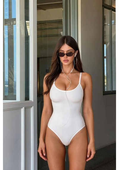 Kadın Slip Kalıp Beyaz Body Örme Orta Destek