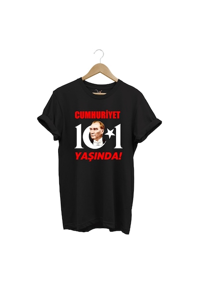29 Ekim Cumhuriyet Bayramı Atatürk Ay Yıldız Baskılı Cumhuriyet 101 Yaşında Türkiye Tişört Siyah 29 Ekim Cumhuriyet Bayramı Atatürk Ay Yıldız Baskılı Cumhuriyet 101 Yaşında Türkiye Tişört Siyah