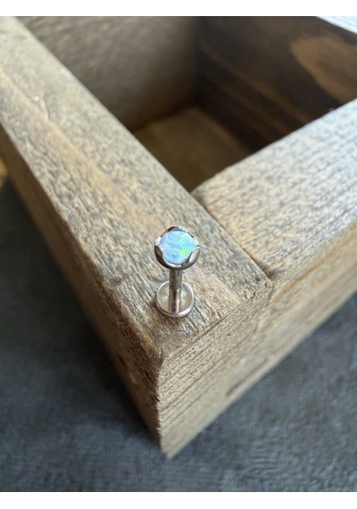Gerçek G23 Titanium Beyaz Opal Taşlı Titanyum Labret Piercincng 7 Mm