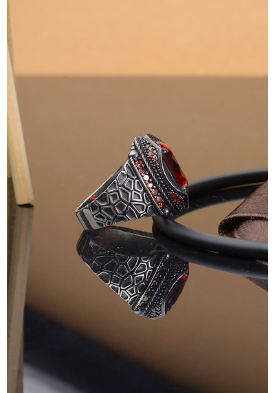 Innuendo Jewelry Kırmızı Zirkon Taşlı Zirkon Taş Süslemeli 925 Ayar Gümüş Erkek Yüzüğü Gümüş