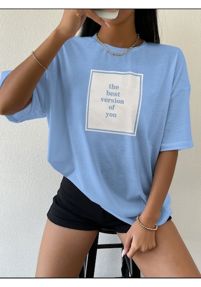Sepette 6 Ve Üzeri Alımlarda 1 Tişört Hediyedir - Unisex Mane Baskılı Tshirt SIYAH Sepette 6 Ve Üzeri Alımlarda 1 Tişört Hediyedir - Unisex Mane Baskılı Tshirt SIYAH