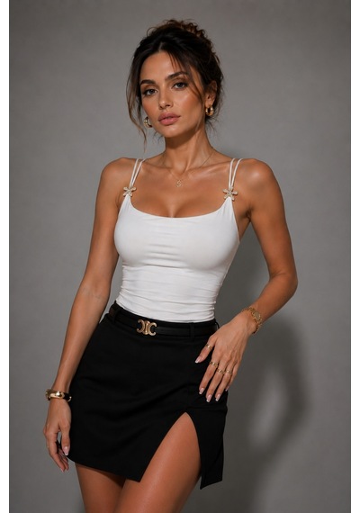 Wild Bee Kadın Beyaz Aksesuar Detaylı İp Askılı Slim Fit Bluz