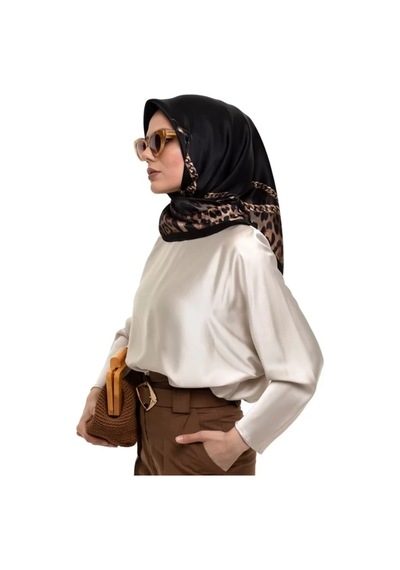 La Boutique 1522 Sura İpek - 01 - 90x90 Eşarp Siyah