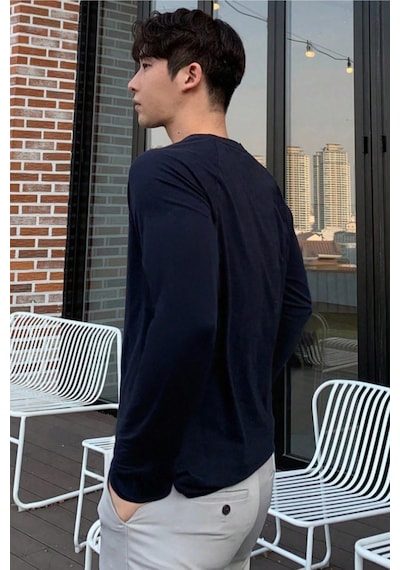 Tarz Cool Erkek Slim Fit Uzun Kollu Bisiklet Yaka Likralı Pamuk Tişört Lacivert