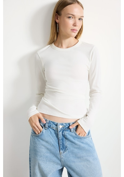 Defacto Slim Fit Bisiklet Yaka Fitilli Kaşkorse Uzun Kollu Basic Tişört I4450ax26auer105 Ekru-er105