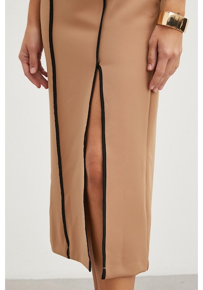 Şeritli Yırtmaç Detaylı Slip Dress Tarçın