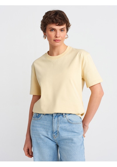Dilvin 30312 Dekoratif Dikişli Bisiklet Yaka Tshirt-açık Sarı Açık Sarı Dilvin 30312 Dekoratif Dikişli Bisiklet Yaka Tshirt-açık Sarı Açık Sarı