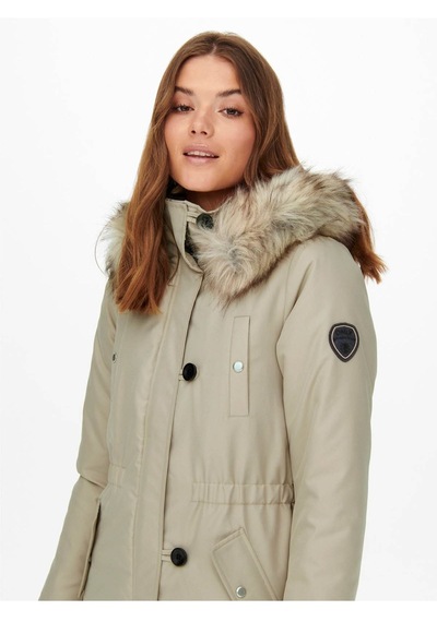 15213755 Only Onliris Fur Winter Parka Cc Otw Kadın Mont Crockery