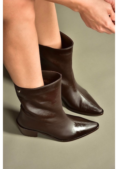 Fox Shoes V654082003 Kahverengi Hakiki Deri Alçak Topuklu Kadın Bot Kahverengi