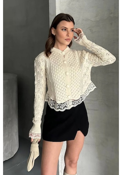 Belin Boutique Dantel Detaylı Hırka Standart