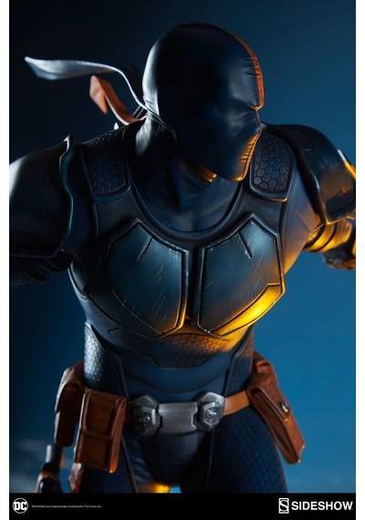 Sideshow Collectibles Deathstroke Premium Format Figure