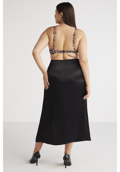 ETHIQUET JENA Kadın Kabarcıklı Saten Görünümlü Drape Detaylı Yırtmaçlı Midi Siyah Büyük Beden Etek ETHIQUET JENA Kadın Kabarcıklı Saten Görünümlü Drape Detaylı Yırtmaçlı Midi Siyah Büyük Beden Etek