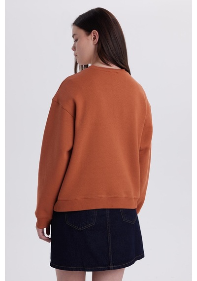 Tudors Kadın Oversize Geniş Kesim Pamuklu Bisiklet Yaka Kiremit Sweatshirt-39932 Kiremit Tudors Kadın Oversize Geniş Kesim Pamuklu Bisiklet Yaka Kiremit Sweatshirt-39932 Kiremit