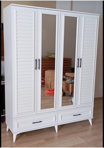 Panjur Beyaz 4 Kapılı Dolap