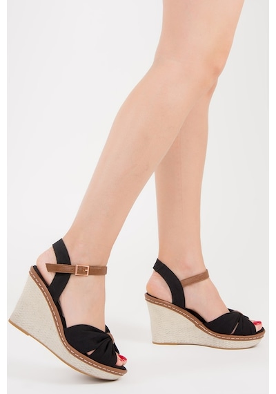Fox Shoes Siyah Kadın Dolgu Topuklu Ayakkabı F674040405
