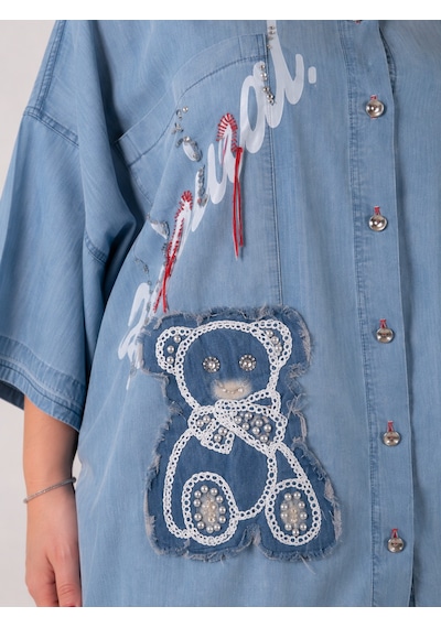 La Velina Büyük Beden Ayıcık Aplikeli Taş Detaylı Denim Tunik Gömlek Mavi