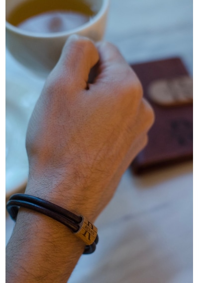 Kişiye Özel İsimli El Yapımı Hakiki Deri Kiremit Bileklik - Grain Minimal Kahverengi