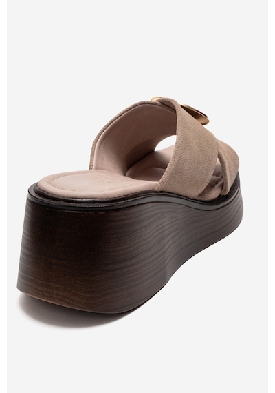 Luvishoes Fıanna Bej Süet Hakiki Deri Tokalı Çapraz Bantlı Kadın Dolgu Topuklu Terlik