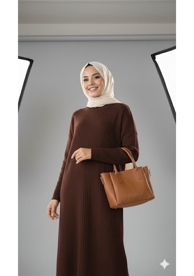 Sonbaharmoda Kadın Uzun Triko Elbise %100 Akrilik Bisiklet Yaka Rahat Ve Şık Kışlık Model Kahverengi