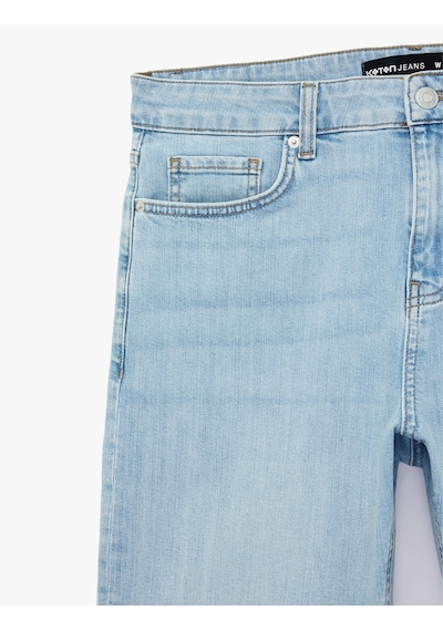 Koton Normal Bel Pamuklu Bermuda Slim Fit Jean Şort Açık İndigo 6sam40285nd