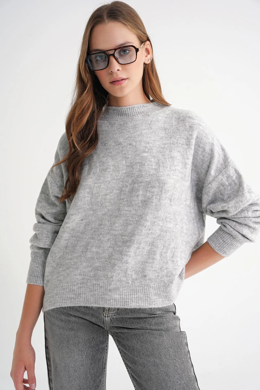 Mixray 6947 Kadın Kendinden Desenli Oversize Triko Kazak Gri