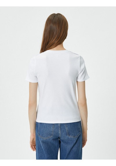 Koton Fitilli Tişört Slim Fit Bisiklet Yaka Apolet Detaylı Beyaz 4sak50009ek 4SAK50009EK000 Beyaz Koton Fitilli Tişört Slim Fit Bisiklet Yaka Apolet Detaylı Beyaz 4sak50009ek 4SAK50009EK000 Beyaz