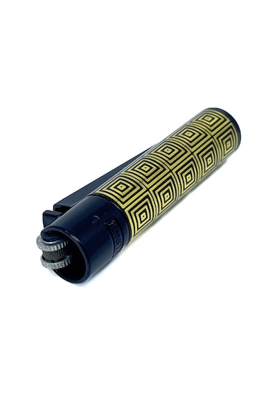 Clipper Metal Özel Elegant Serisi Çakmak - Golden Labyrinth Siyah